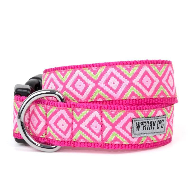 Graphic Diamond Dog Collar Pink